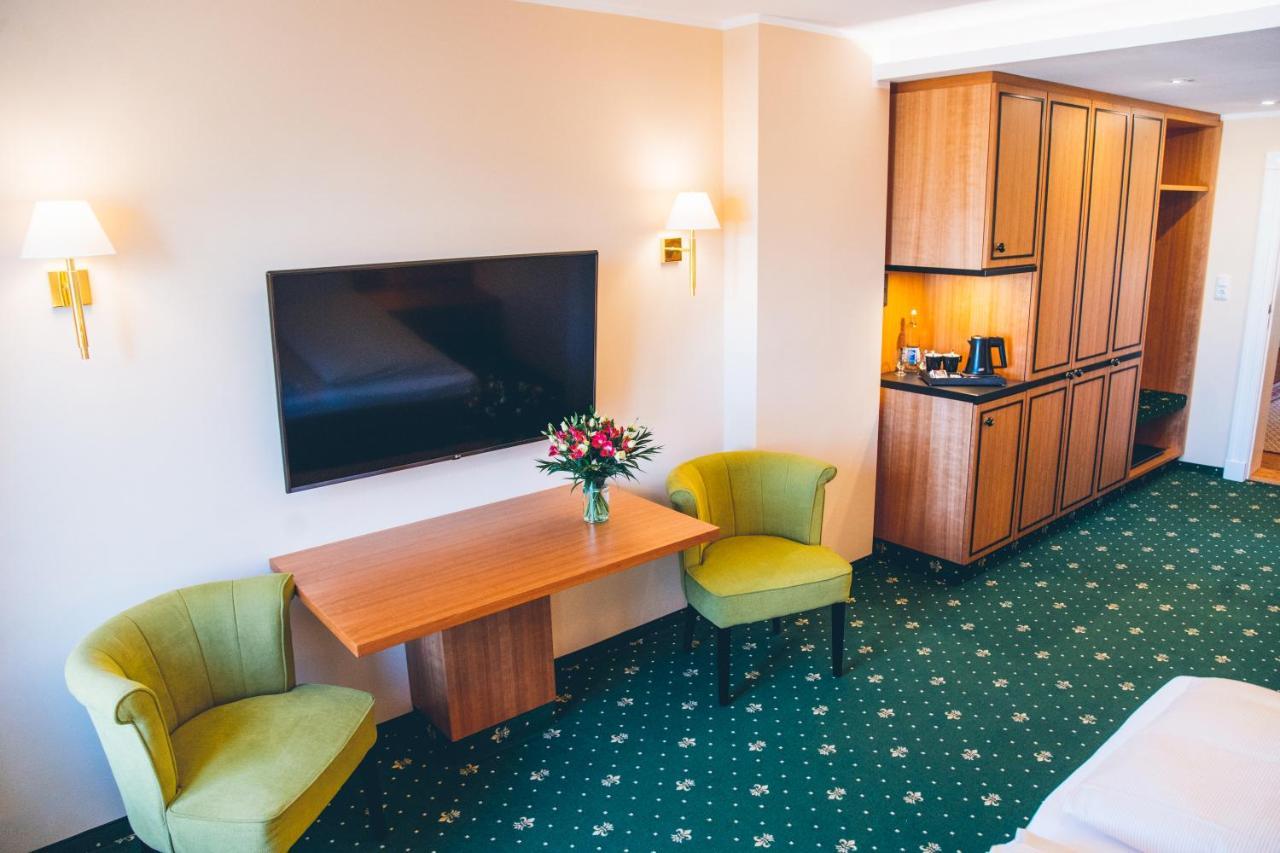Gutshaus Neu Farpen Hotel Neuburg  Kültér fotó